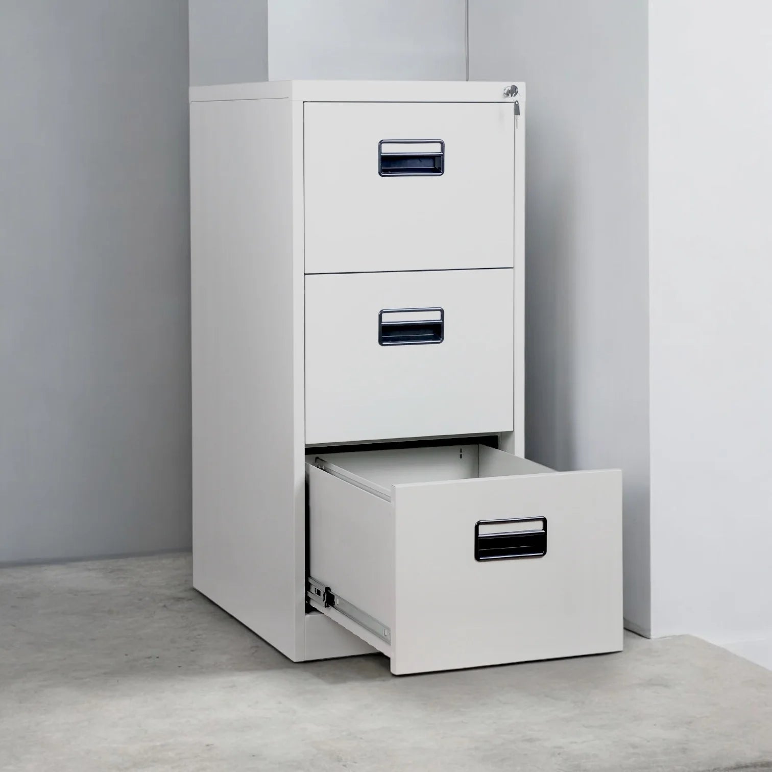 Archivero Vertical iOffice, 3 Cajones, Acero, Color gris claro, Cerradura con 2 llaves.