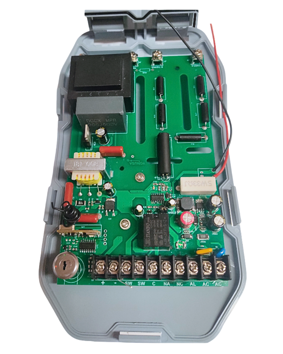 ENERGIZADOR YONUSA DE GENERACIÓN YONUSA, CUBRE 500 MTS LINEALES O 100 MTS EN 5 LINEAS,CONTROL REMOTO