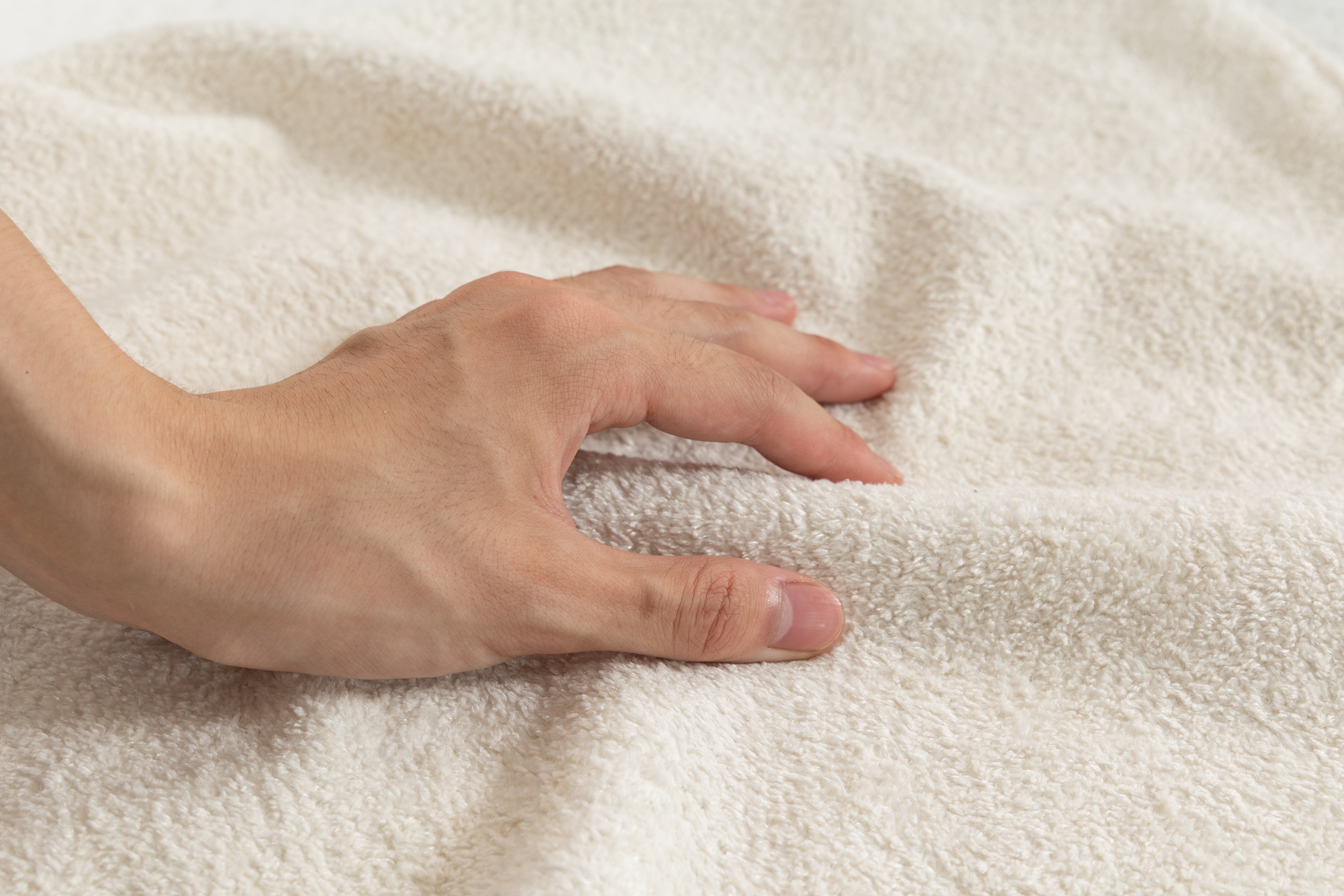 Sofá SIT Velora foam de alta densidad, colores café, gris oscuro o blanco gris / medidas 200 x 90 x 74 cm / SIT-VELORA